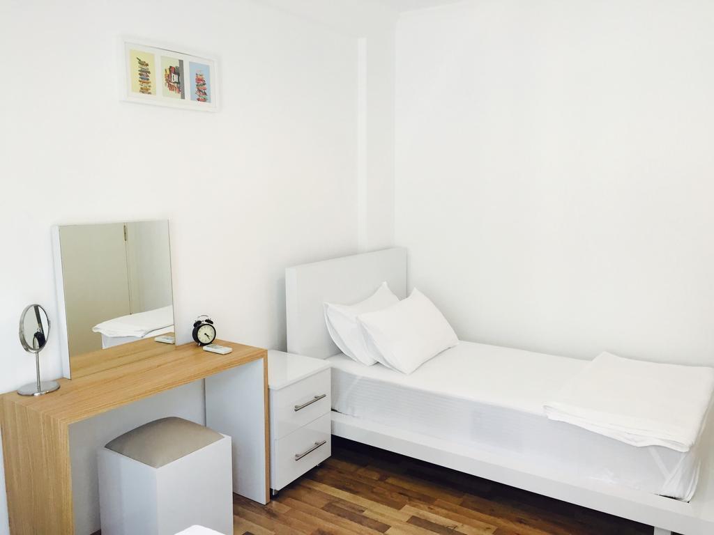 The Townhouse Apartment Kaş Bilik gambar