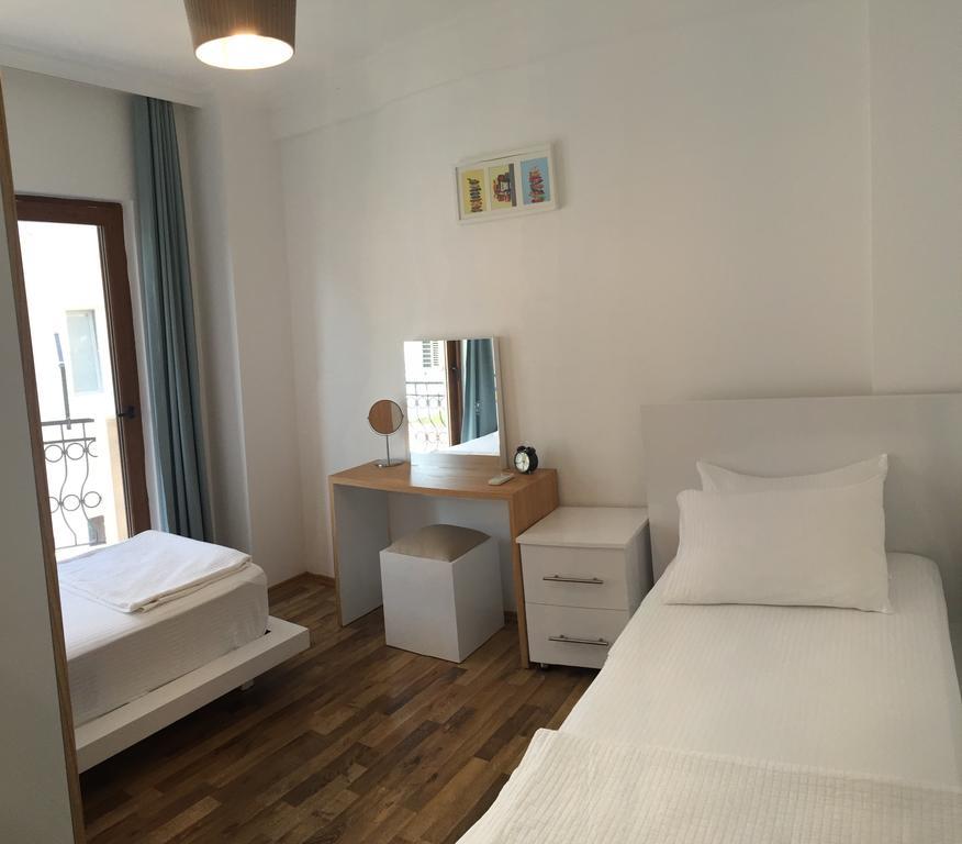 The Townhouse Apartment Kaş Bilik gambar